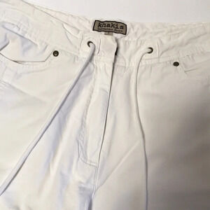 Khakis International Design white cargo capris